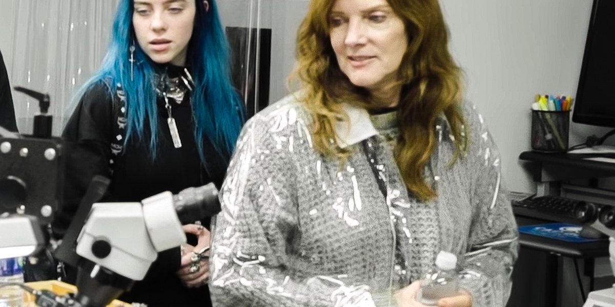 Billie Eilish with her mother Maggie Baird together in November 2018
